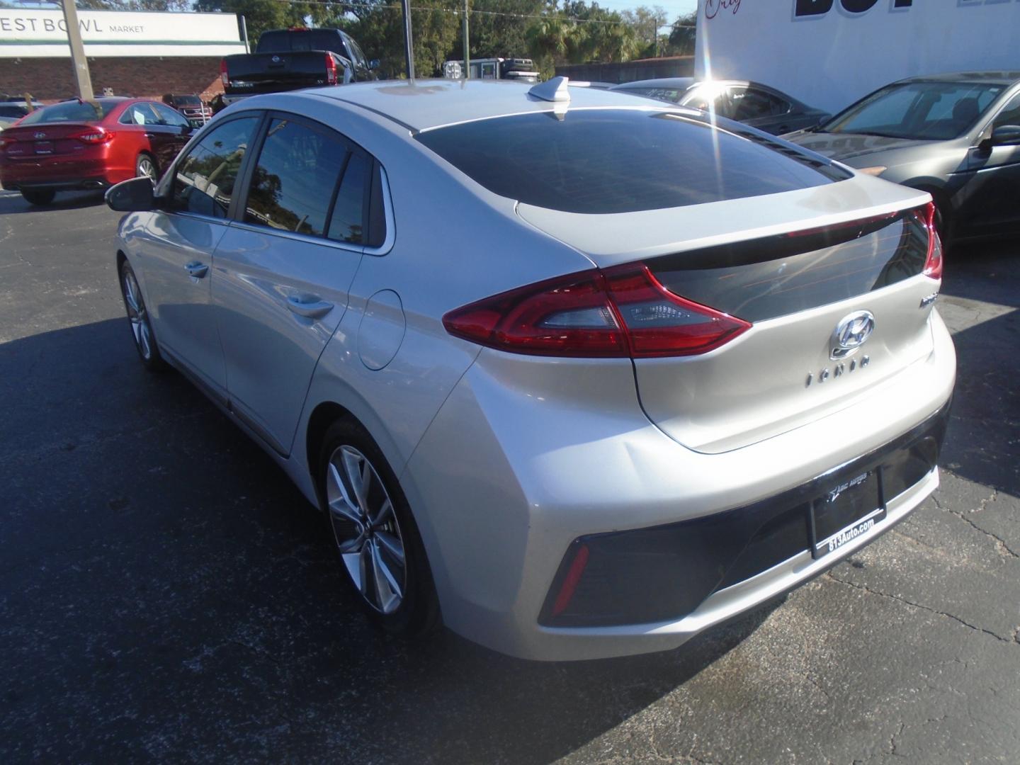 2017 Hyundai Ioniq Hybrid (KMHC85LC1HU) , located at 6112 N Florida Avenue, Tampa, FL, 33604, (888) 521-5131, 27.954929, -82.459534 - Photo#5